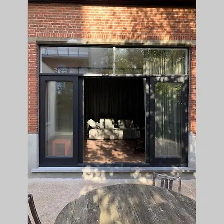 Xlsr, Lightfull Garden In The Center Of * Gante